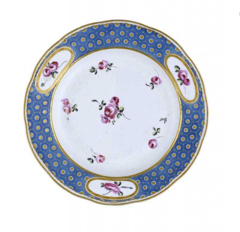 Appraisal: A CHELSEA-DERBY PLATE FROM THE NORTHUMBERLAND SERVICE en suite with