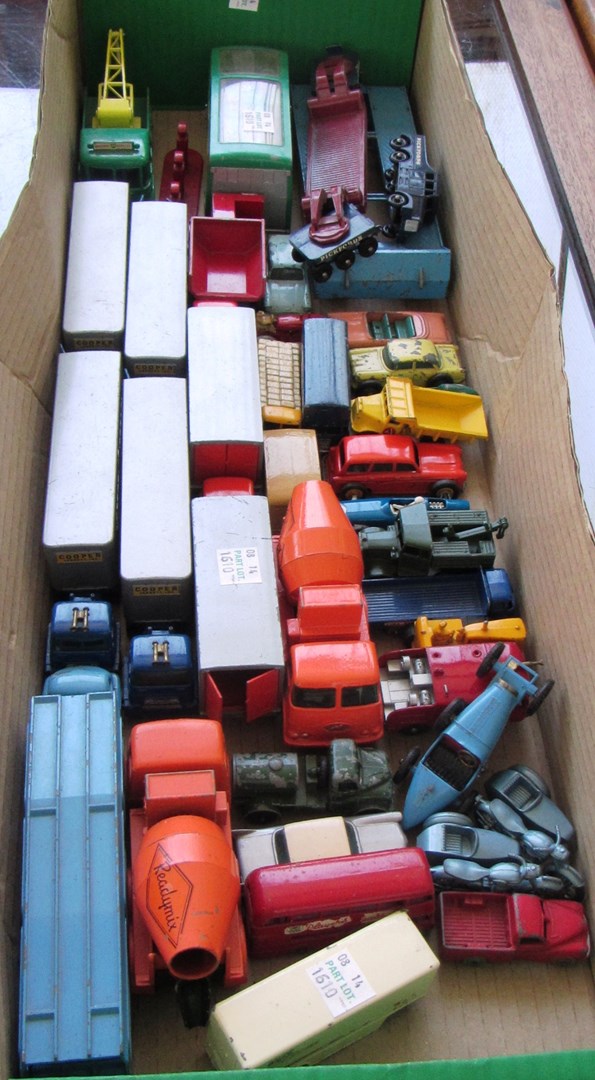 Appraisal: A quantity of Matchbox Lesney die-cast vehicles including a Routemaster