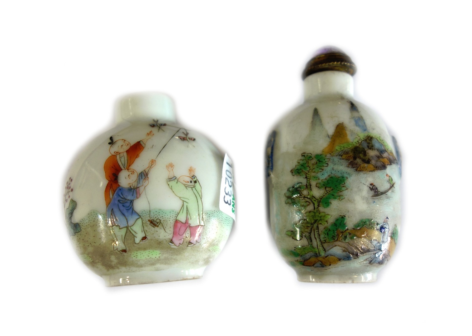 Appraisal: A Chinese porcelain snuff bottle iron-red Daoguang seal mark painted