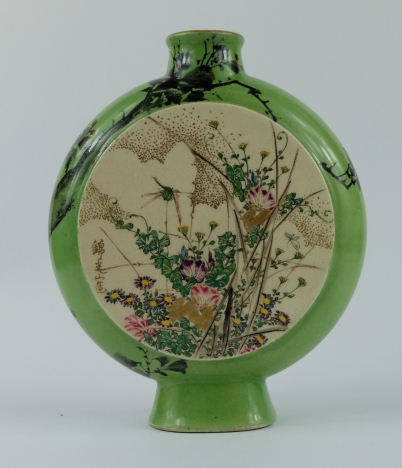 Appraisal: Japanese th century earthenware small flask decorated with hummingbird and