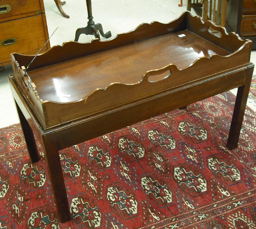 Appraisal: th century mahogany tray top low table the detachable tray