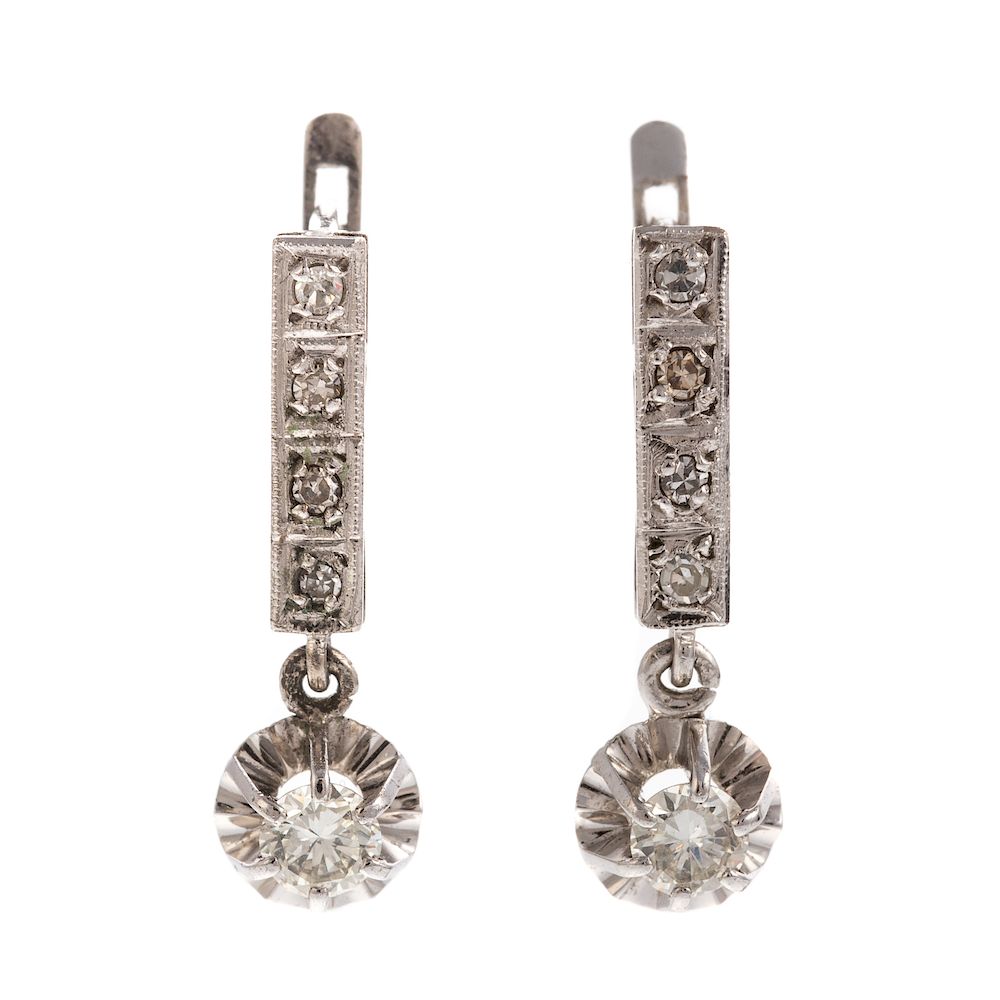 Appraisal: A Pair of Ladies Vintage Diamond Earrings Platinum drop earrings