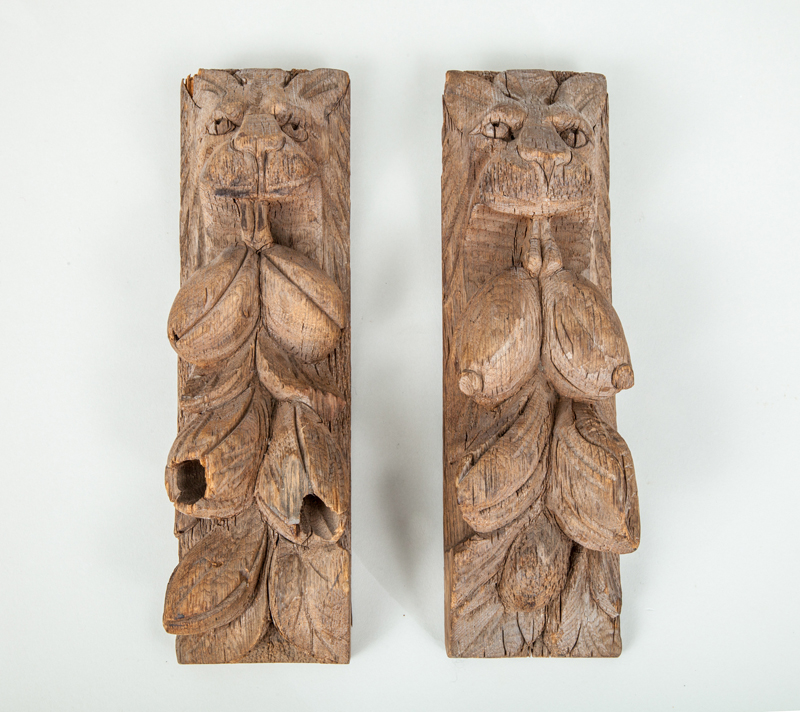 Appraisal: PAIR OF RENAISSANCE STYLE OAK WALL FRAGMENTS Each with lionhead