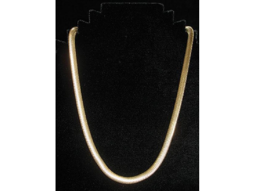 Appraisal: A YELLOW GOLD SNAKE LINK NECKLACE with yellow gold caribeener