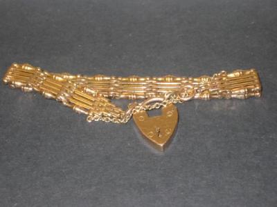 Appraisal: A CT GOLD GATE BRACELET the fancy links with heart