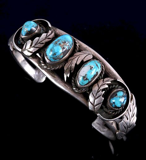 Appraisal: Signed Navajo Carico Lake Turquoise Bracelet For your consideration is