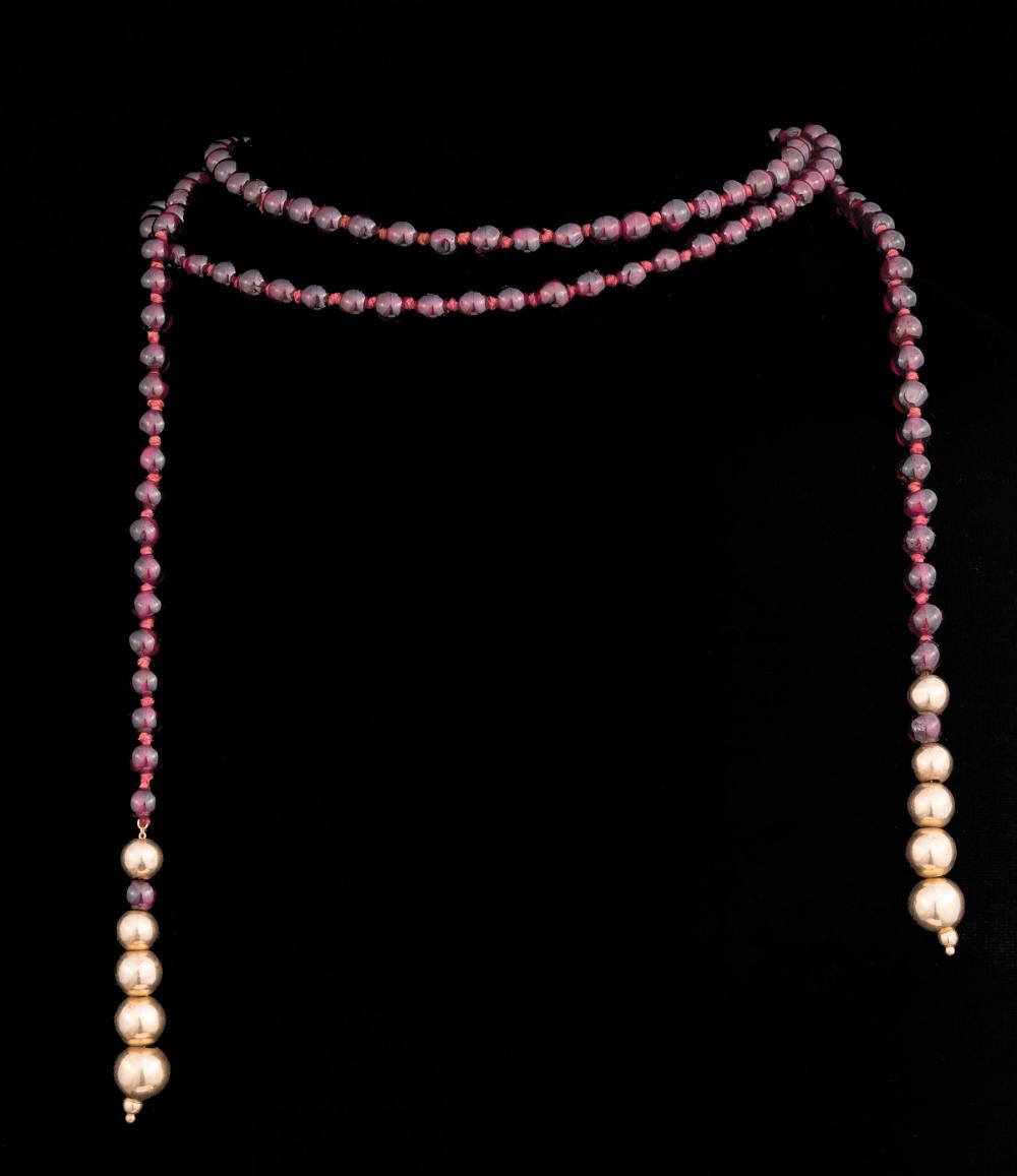 Appraisal: Garnet Bead Lariat-Type Necklace strung with round garnets approx mm