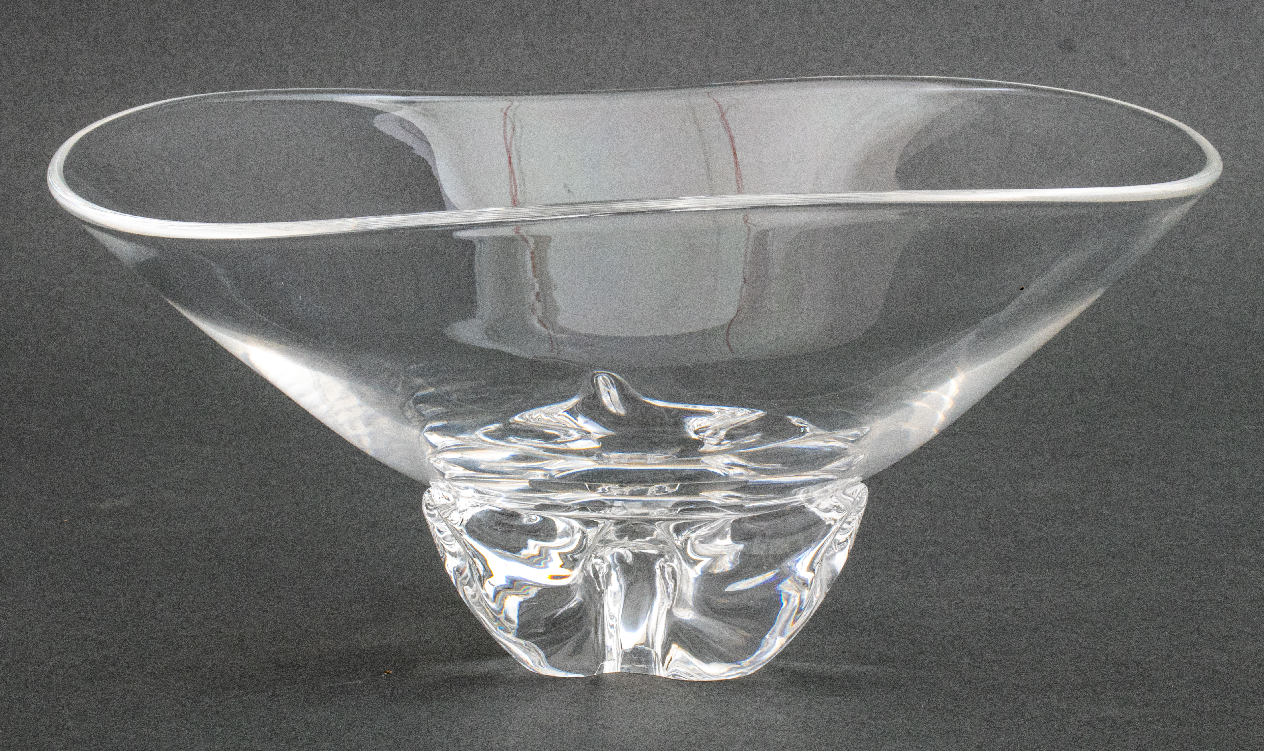 Appraisal: STEUBEN CENTERPIECE CRYSTAL FRUIT BOWL Steuben centerpiece crystal fruit bowl