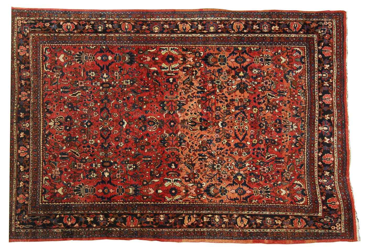 Appraisal: ORIENTAL RUG HAMADAN ' x ' '' Traditional floral and