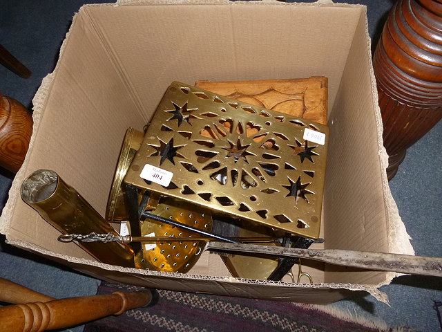 Appraisal: A QUANTITY OF BRASSWARE to include an antique trivet a