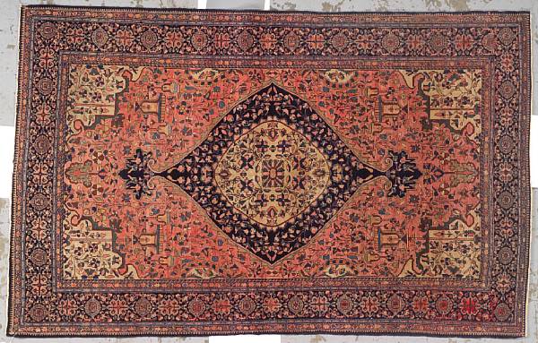 Appraisal: A Fereghan Sarouk rug Central Persia late th century size