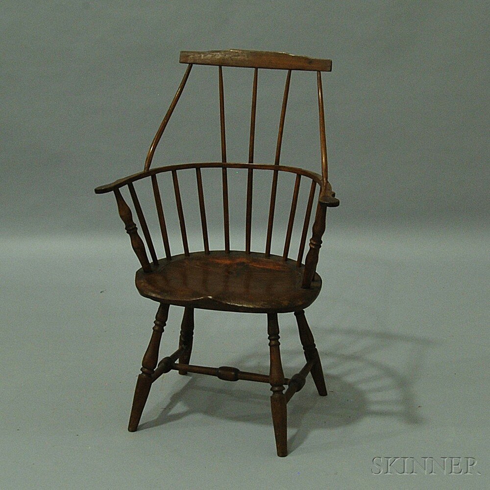 Appraisal: Comb-back Windsor Armchair th th century ht wd dp in