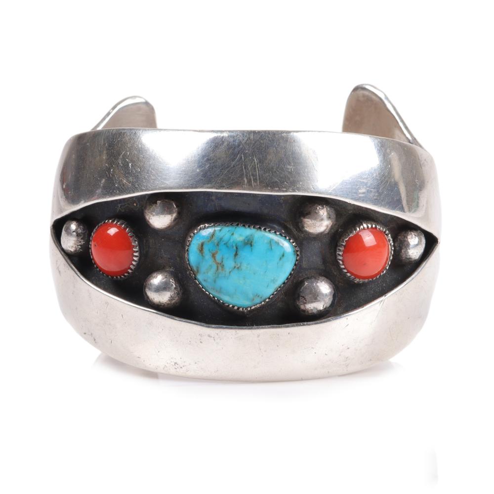 Appraisal: LISTER NATIVE AMERICAN NAVAJO STERLING SILVER SHADOWBOX CUFF BRACELET WITH