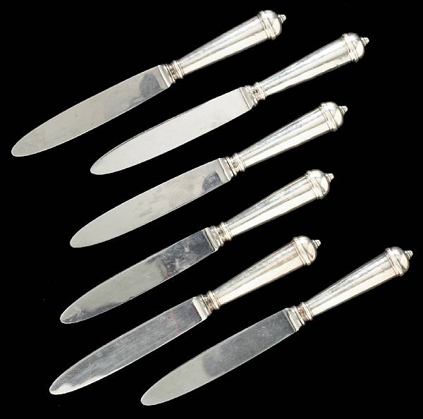 Appraisal: A French set of eight table knives with standard silver