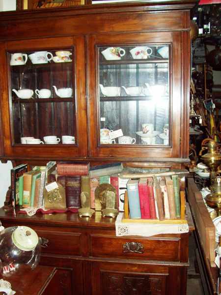 Appraisal: A FOUR DOOR MAHOGANY BOOK CASE