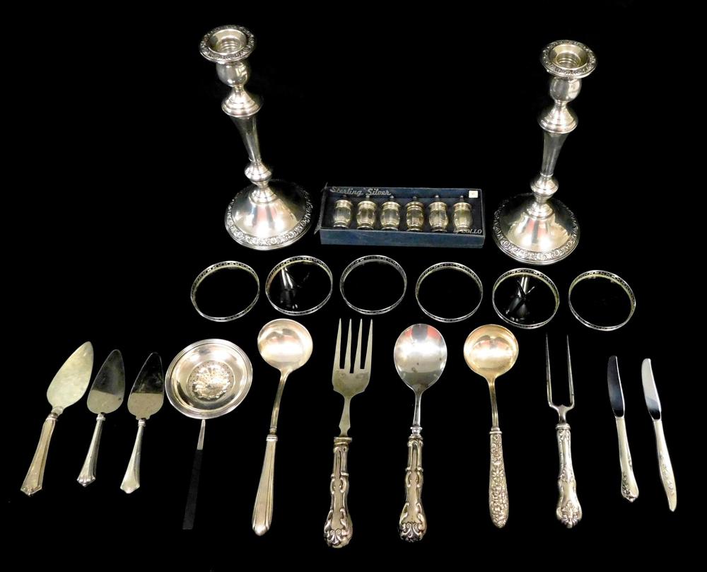 Appraisal: STERLING Twenty-five pieces of sterling silver servingware most weighted or