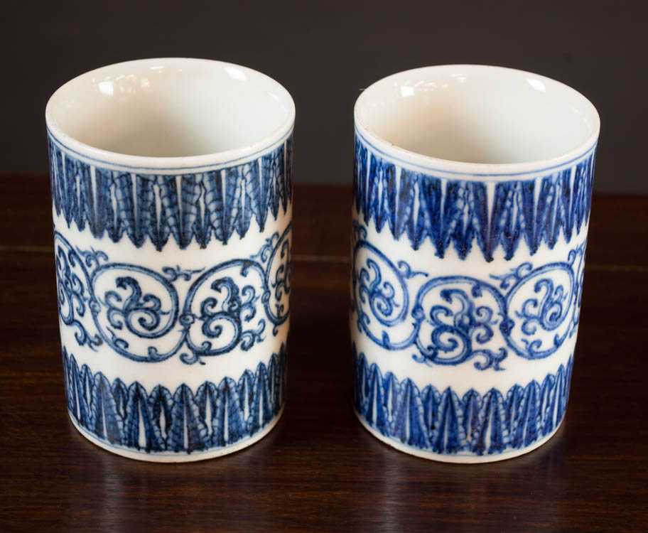 Appraisal: PAIR OF CHINESE PORCELAIN BRUSH POTS with blue and white