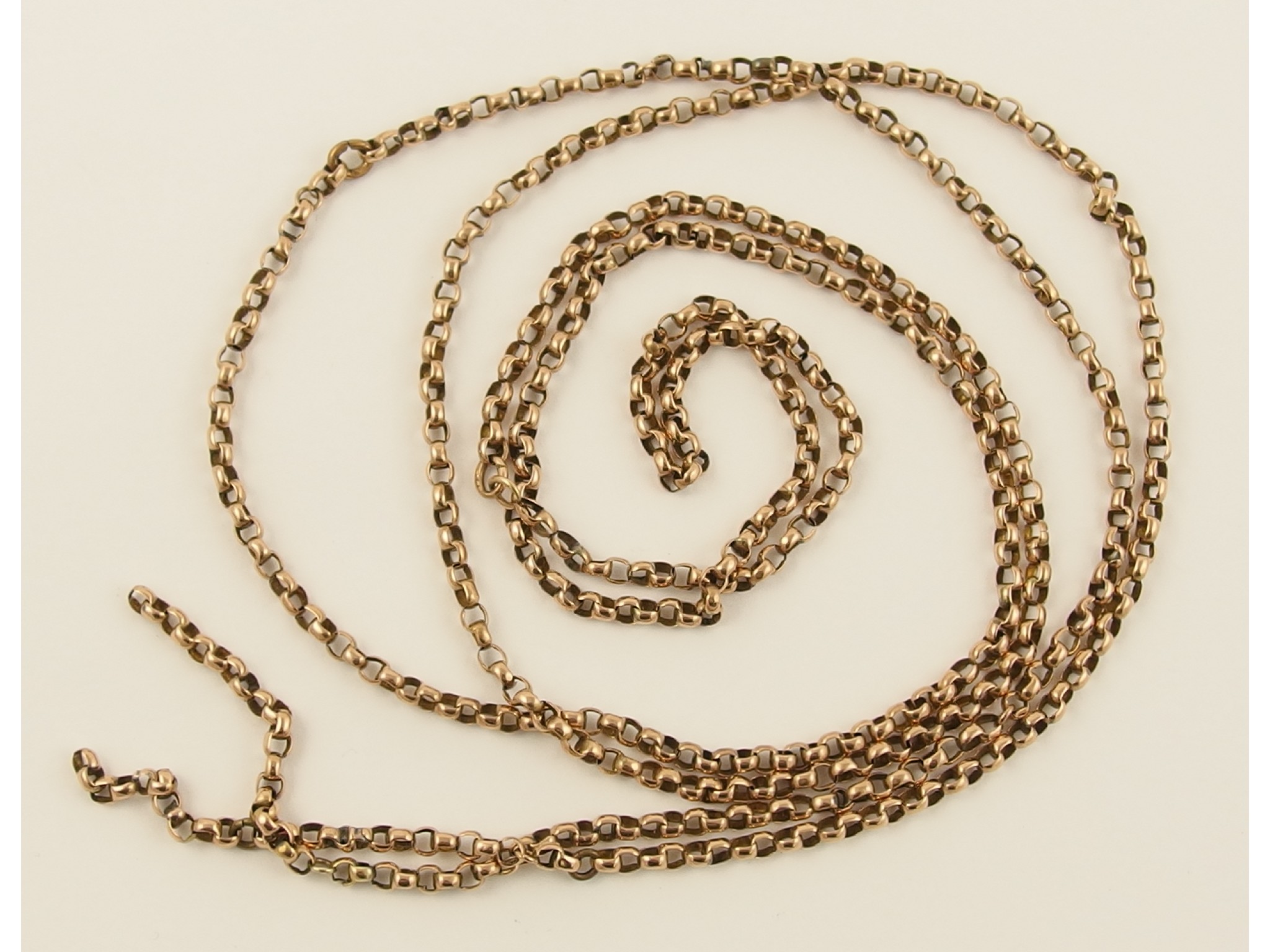 Appraisal: A long ct belcher chain approx weight gms