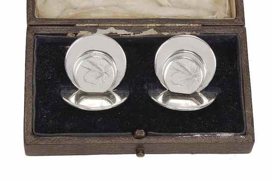 Appraisal: A pair of silver menu holders by The Goldsmiths Silversmiths