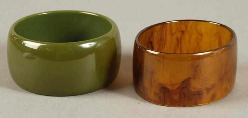 Appraisal: Lot of Bakelite Bracelets Description Includes one in avocado green