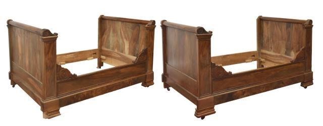 Appraisal: pair French figured walnut alcove day beds th c with