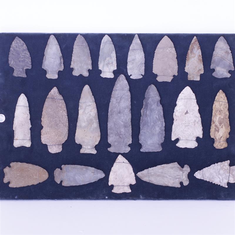 Appraisal: Various arrowheads Points and Flint types Contains Hixton Quartz Point