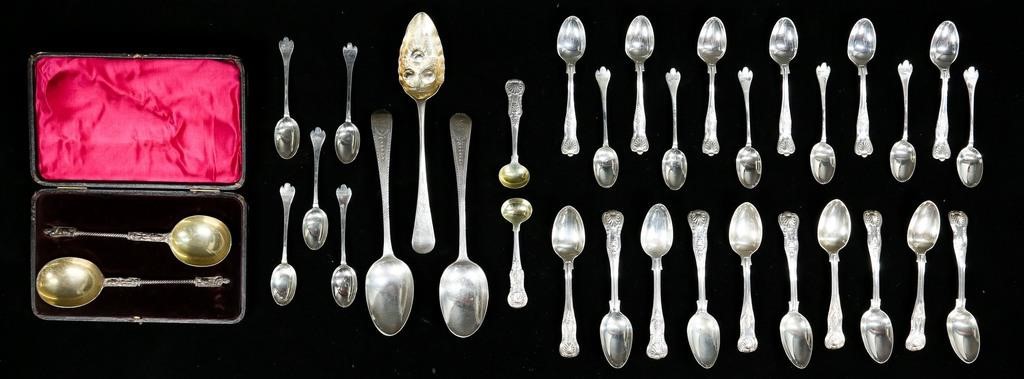 Appraisal: pieces mixed hallmarked English sterling silver flatware Set of Henry