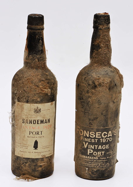 Appraisal: A BOTTLE OF FONSECA FINEST VINTAGE PORT together with a