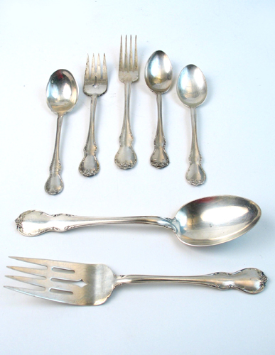 Appraisal: A PIECE TOWLE STERLING FLATWARE SET in the French Provincial