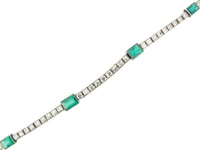 Appraisal: An Edwardian emerald and diamond bracelet Set with five baguette