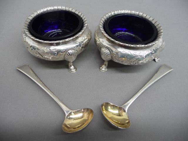 Appraisal: A pair of Victorian sterling silver salts London by the