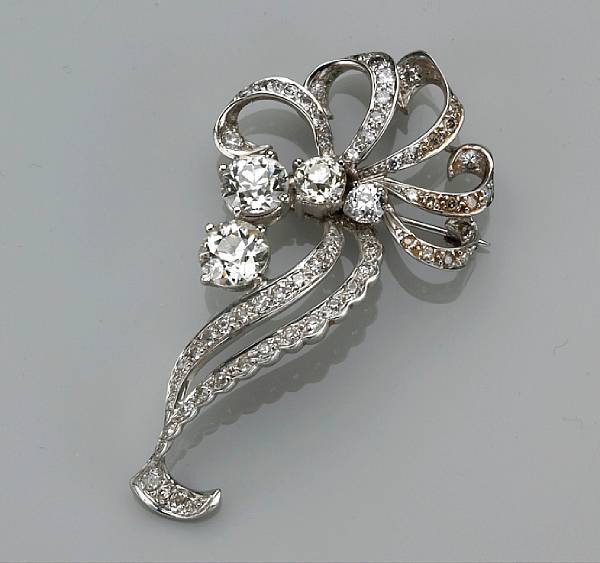 Appraisal: A diamond brooch estimated total diamond weight carats mounted in