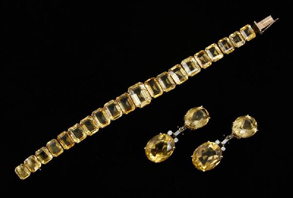 Appraisal: - Ladies' K Citrine Bracelet and Earrings Ladies' K gold