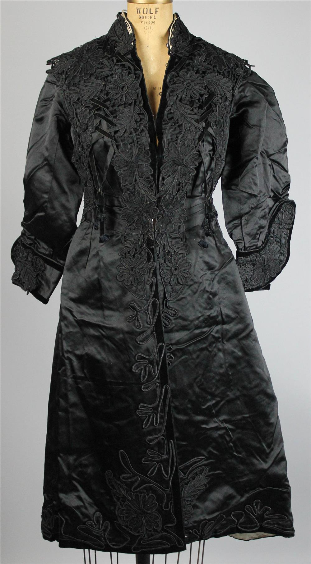 Appraisal: CIRCA BLACK SILK AND LACE COAT VICTORIAN MOURNING SILK AND