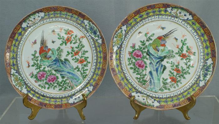 Appraisal: Pair of Famille Verte Chinese Export porcelain plates depicting a