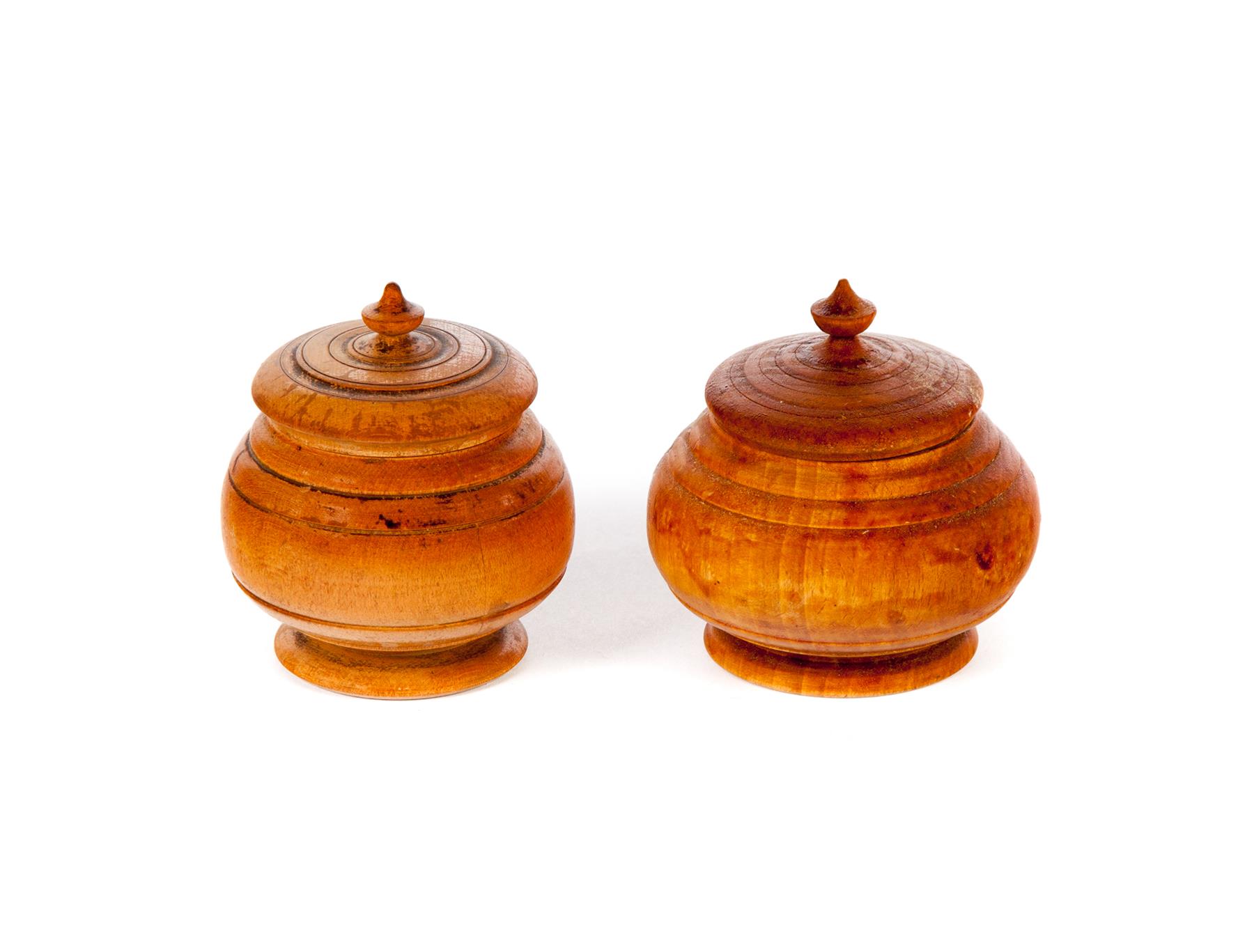 Appraisal: TWO OHIO PEASEWARE CONTAINERS Second half- th century Turned lidded