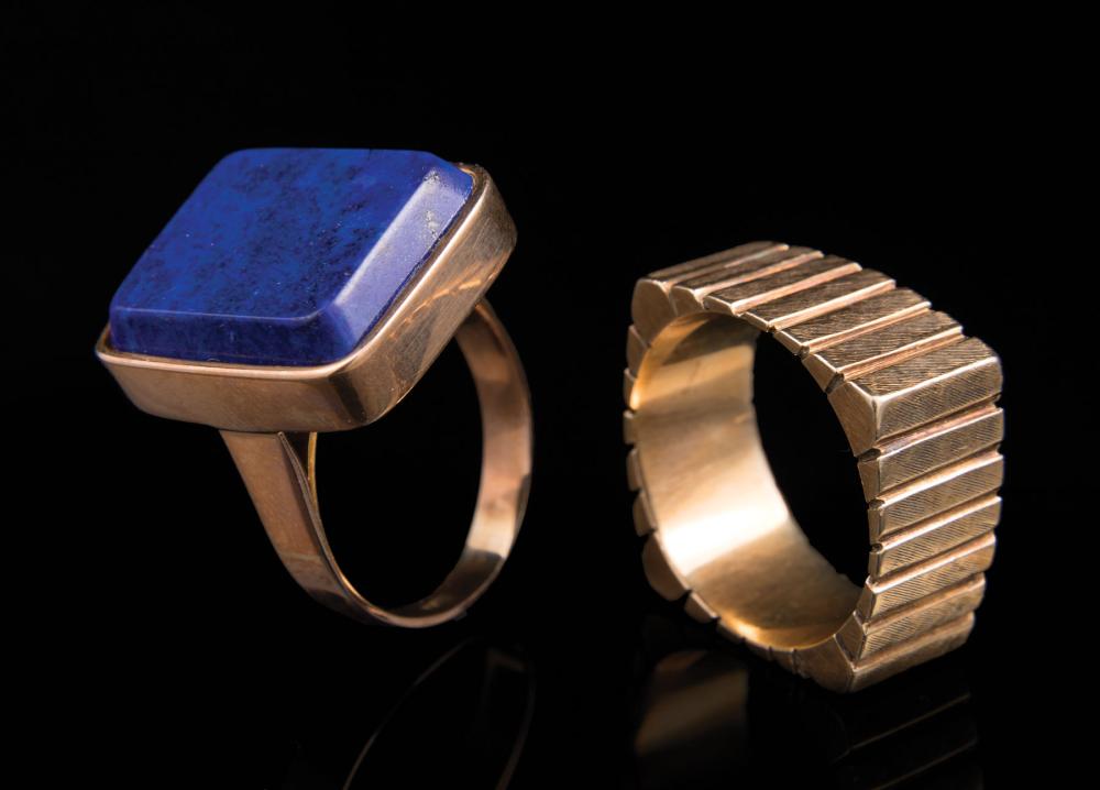 Appraisal: kt Yellow Gold and Lapis Ring lapis approx x mm