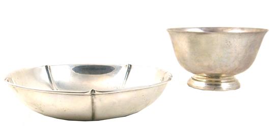 Appraisal: SILVER Two sterling silver bowls Richard M Woods Co New