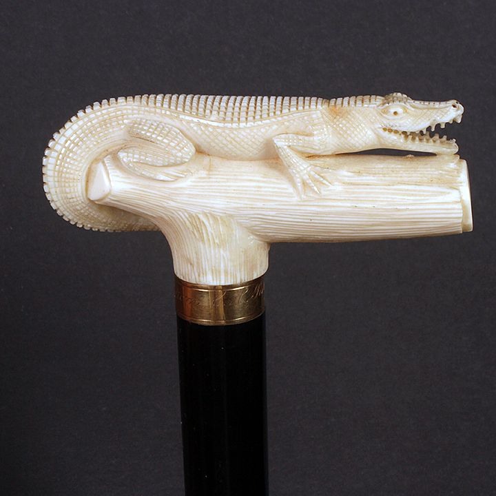 Appraisal: Walrus Alligator Dress Cane A high relief full figure walrus