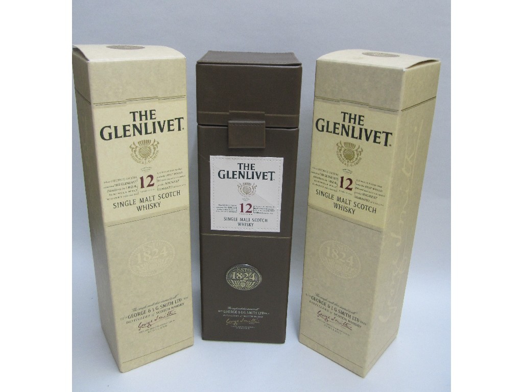 Appraisal: The Glenlivet year old malt whisky cl volume in original