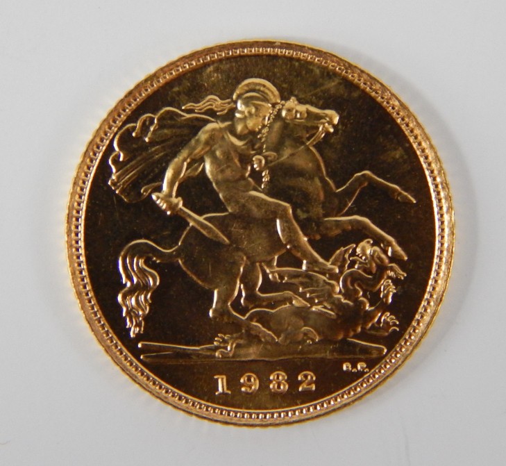 Appraisal: An Elizabeth II gold half sovereign