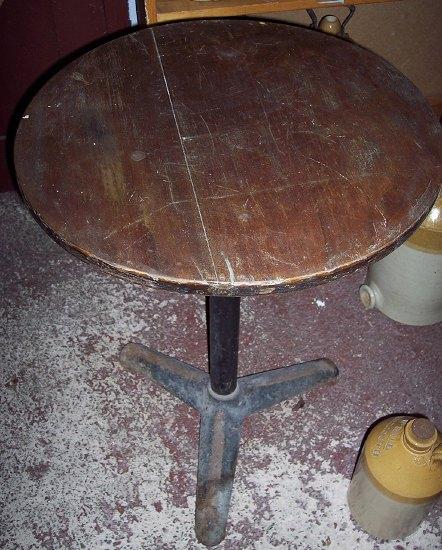 Appraisal: An oak stool the circular top on turned legs united