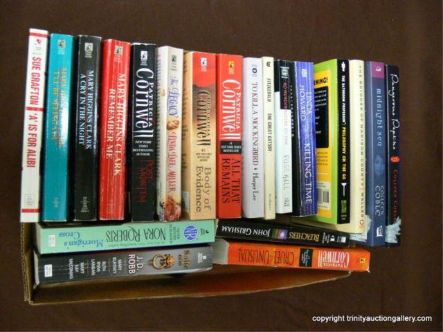 Appraisal: Twenty Paperback Novels Lot - Popular Authors - Authors include