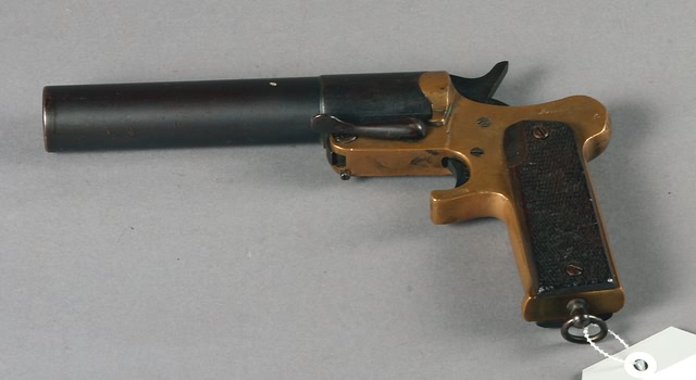 Appraisal: French WWI M Signal Pistol stamped Model Sn brass frame