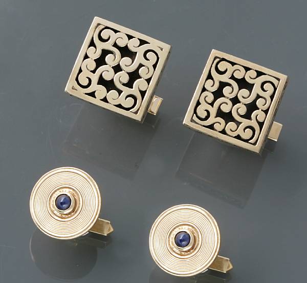 Appraisal: A collection of k gold cuff links tie tack and