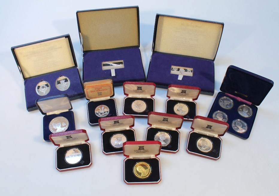 Appraisal: Various proof silver silver gilt and other cased coins a