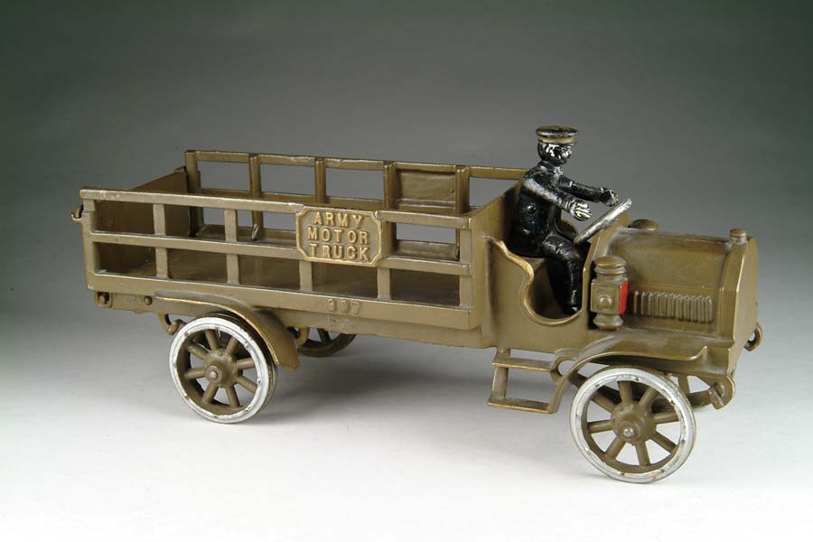 Appraisal: MAMMOTH ARMY MOTOR TRUCK BY KENTON This truck is a