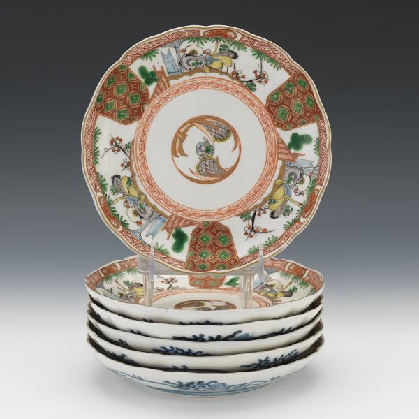 Appraisal: SIX JAPANESE PORCELAIN IMARI LOBED DISHES X Of round form