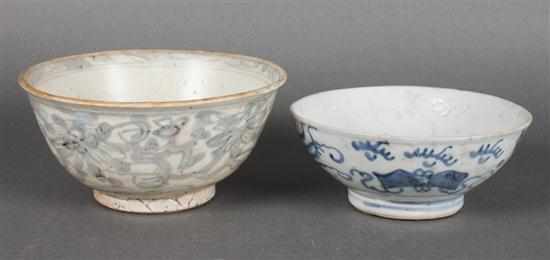 Appraisal: Two Chinese blue and white porcelain bowls Ming period circa