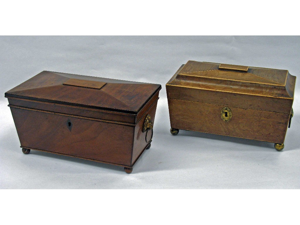 Appraisal: An early th century mahogany sarcophagus shaped tea caddy with